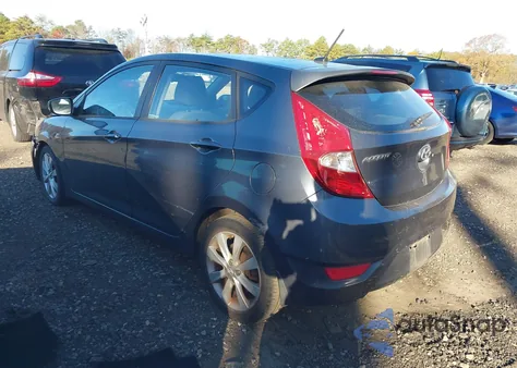 2013 Hyundai Accent Se z USA, uszkodzony, nr VIN KMHCU5AE6DU096946